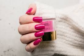 Manicure tytanowy